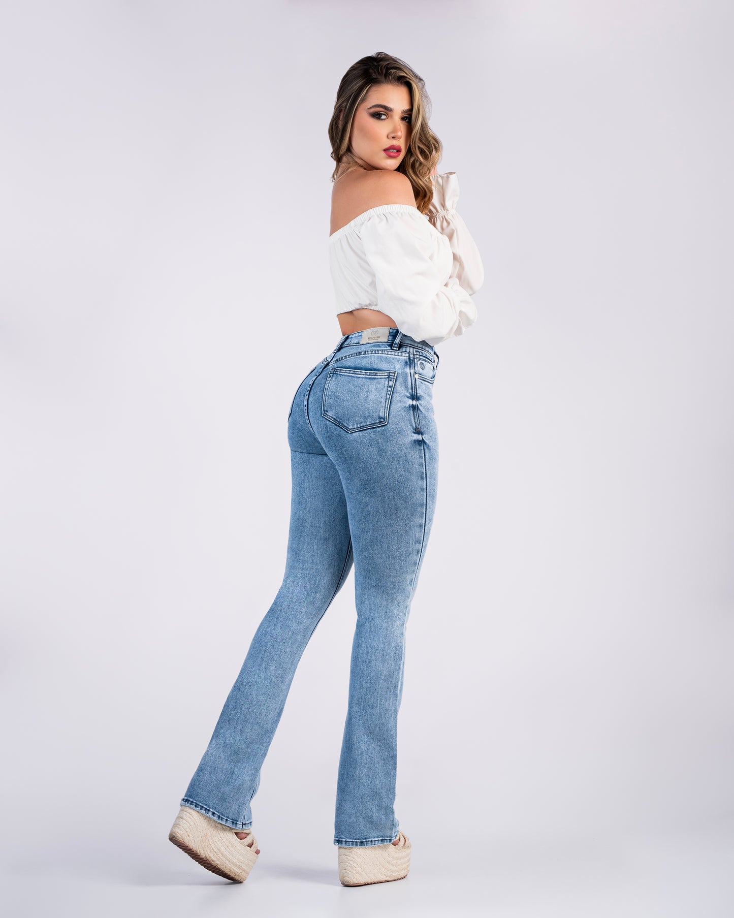 REF W7673 FLARE FIT